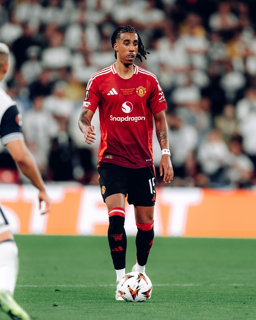 今夜曼城备战欧联，远射贴柱细节曝光，质疑声仍在，高层口径保持一致